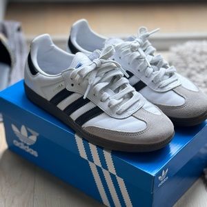 Adidas Samba OG Sneakers in White/Black Woman size 6